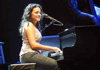 Norah Jones - Ravi Shankar's talented daughter