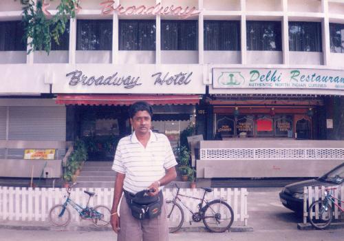 Travel - Me In Singapore