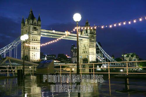 London Bridge - Night Lo0k