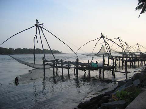 Cochin-Queen of Arabian Sea - This one is a scenic beauty taken from Cochin....u will love to see those chinese fishing nets....