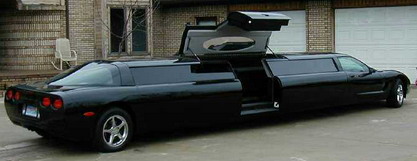 BEAUTYFUL CAR, ISN'T IT ? - HAVE U EVER SEEN THIS CAR? If yes please tell me what is its model name and company name?