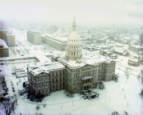 capitol in snow - the capitol in snow