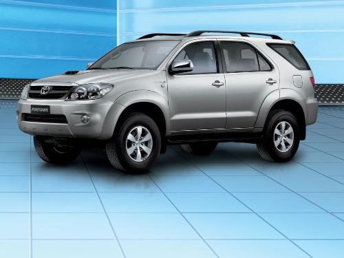 toyota fortuner - I love this car