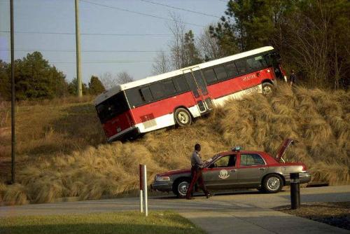 moments of sorrow - where the stupid driver is moving??