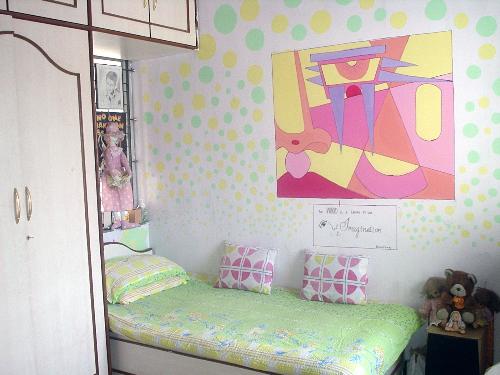 my room - this a pic of the wall i have painted !!!! the color combination and the central composition describes me !!!