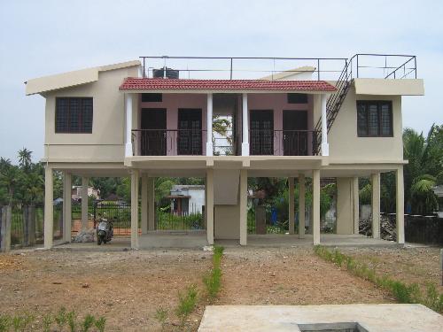 Harry's Resort - The Beatiful Lake View Resort.