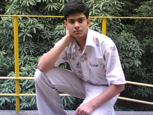 cool toughts in cool balcony:).. - me in my hostel balcony.... u knw good hostel days....