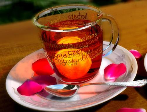 tea - tea with rose petals