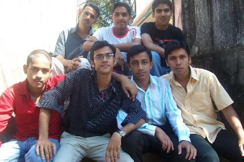 Me n My buddies - Here is my Buddies (from down left)Munzir, Shazir, me . (from above left) Fiju, Ibrahim N Ramiz