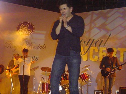 Fakhir in Concert - Fakhir in Concert