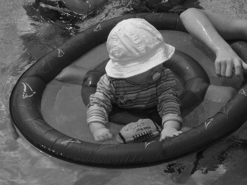 elizabeth - Baby in the pool