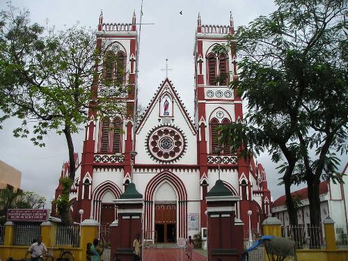 church - this is sacred heart church of pondychery in south india. it is in tamil nadu. it was built in 1880's. The statue inside this church was brougth from some other country. it is the only church of this type of architecture in tamil nadu.