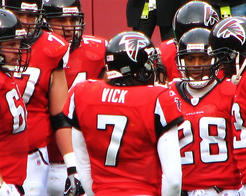 Washington Redskins vs. Atlanta Falcons pt. 17 - Micheal vick standing in the huddle with the other players.