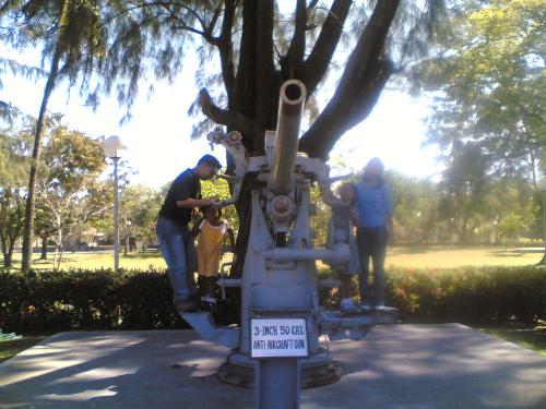 Anti Aircraft gun - One of the anti aircraaft gun being used during world war 2 which was now on display at LIngayen Pangasianan Philippines, I love this place indeed.