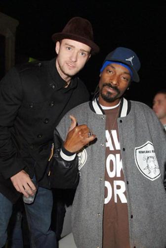 justin timberlake... dancer pop artist - justin timberlake... dancer pop artist  Justin Randall Timberlake was born to Lynn Harless and Randy Timberlake on January 31, 1981, in Memphis, Tennessee. At the age of 11, he appeared on the show 'Star Search' (1983), and even though he didn't win, it didn't dampen his ambitions. He also appeared on 'MMC' (1989), where his costars included Britney Spears, Ryan Gosling, Keri Russell, Christina Aguilera and future bandmate J.C. Chasez. At age 14 Justin became a member of the boy band *NSYNC. In 1998 the group released their self-titled debut album. They became a big hit with fans and made a place for themselves in the music world with a succession of big-selling albums. In the beginning of 2002 Justin spent time working on and writing songs for his debut solo album. During this time he broke up with his longtime girlfriend, Britney Spears. The release of the solo album, titled 'Justified', came in November of 2002. Songs from his solo album include: 'Like I Love You', 'Cry Me A River', and 'Rock Your Body.'