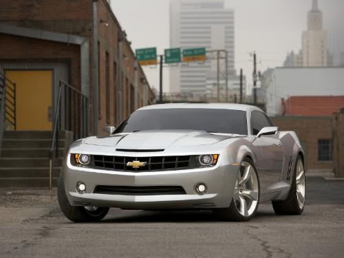 2006-Chevrolet-Camaro-Concept-FA-City - Again the same car but in city at day time..