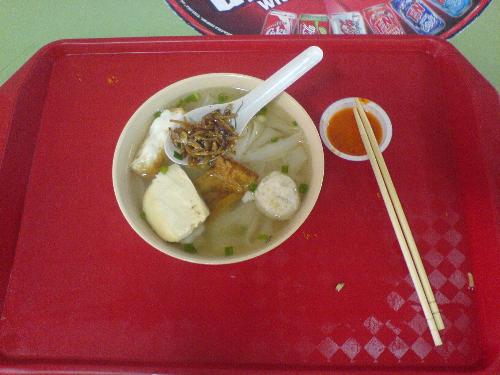 Yong Tau Hoo Ikan Billis with Kway Teow - A local favourite in Singapore. I had this for breakfast at Chinatown in Singapore. The queue is quite long in the mornings.