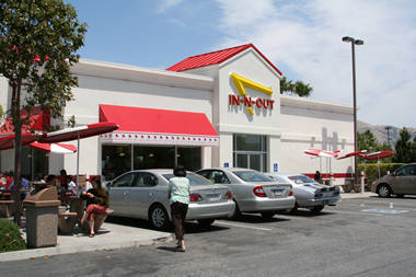 san jose in and out burger - i haven't been to an in and out burger for a few years now. Oh I miss cali for there fast food. Miami is good but no in and out burger where i can get a nice old fashion thick shake like at in and out.