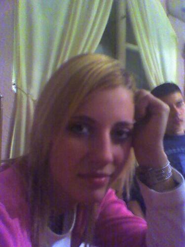 me - me preparing to eat pizza..yummy