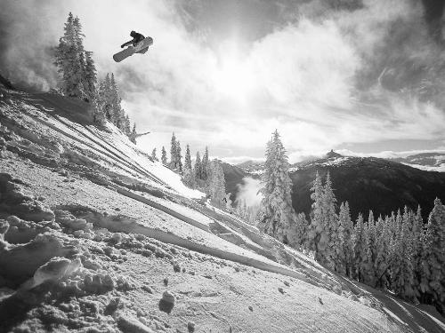Snowboard Freeride - Snowboard freeride jump