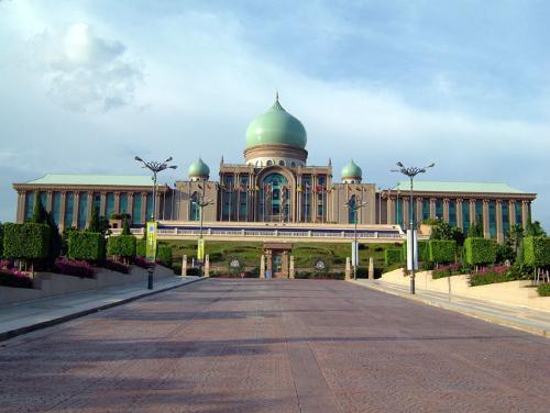 Putrajaya - Putrajaya is a planned city and a Federal Territory that acts as a federal government administration centre of Malaysia moved from the overcrowding and congestion of Kuala Lumpur. However, Kuala Lumpur still serves as Malaysia's national and legislative capital. The city is located at 2°55' North, 101°40' East (2.91667, 101.667). [1]  The city is named after the first Malaysian Prime Minister, Tunku Abdul Rahman Putra. In Bahasa Melayu, 'Putra' means prince while 'Jaya' means excellent or success. The city has only been raised recently and it is still undergoing massive development.  To the west is Cyberjaya, a cybercity, also located within the Multimedia Super Corridor