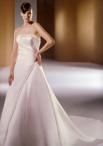 Wedding Dress - A beautiful wedding dress