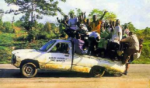 Jamming on a truck! - How can a truck can carry those passengers?