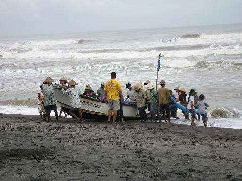 to do part of the work - hand to hand..and shoulder to shoulder