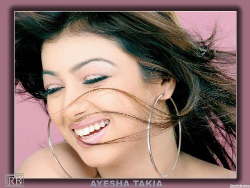 nace naa - i like her