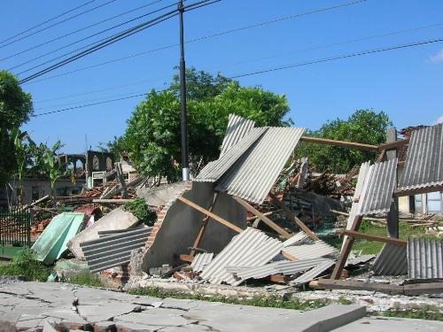 Earthquake in Jogjakarta-Indonesia 12 - Earthquake in Jogjakarta-Indonesia 12 in 27th May 2006