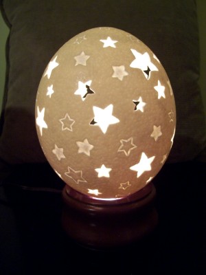 egg - sculptures on egg
