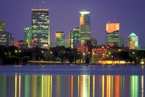 minneapolis downtown  - i luv this pic .... it iz all lookin stunnin :)