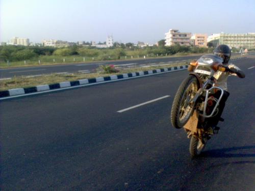 How abt tat stunt....... - isnt tat coooooooollllllllll..........