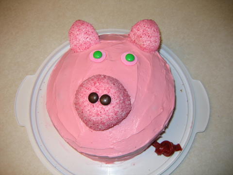 Pig Cake - This is the piggy cake I made for my son's first birthday party.  The party was a farm theme.