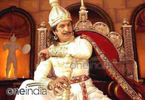 Comedian Vadivel - He played this comedy roel in imsai arasan 23rd pulikesi