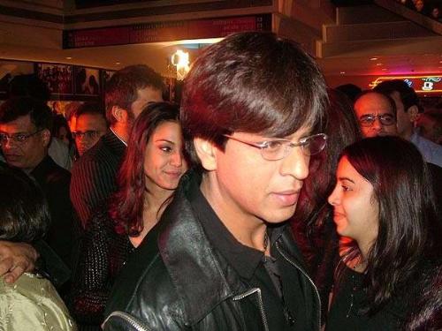 Shahrukh offscreen - Looks cool offscreen too.