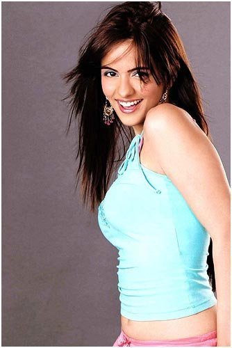 pic of girl - this is the pic of a girl who was in news recently she is pretty beautiful wat do u think for wat she will be in news