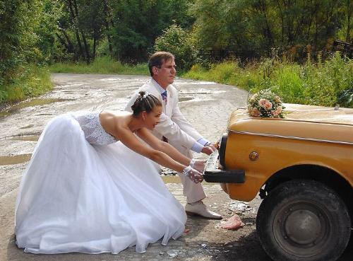 This What Wife Good For!! - Pulling a car out from trench... hahaha... what do you use your wife for?w