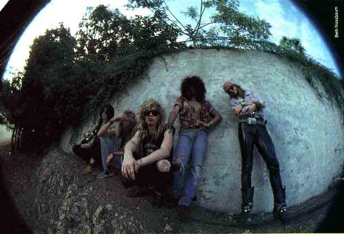 Guns N Roses - Guns N Roses