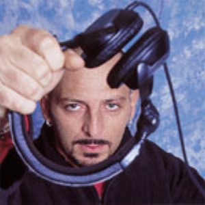 Gigi and headphone - Best italo dj