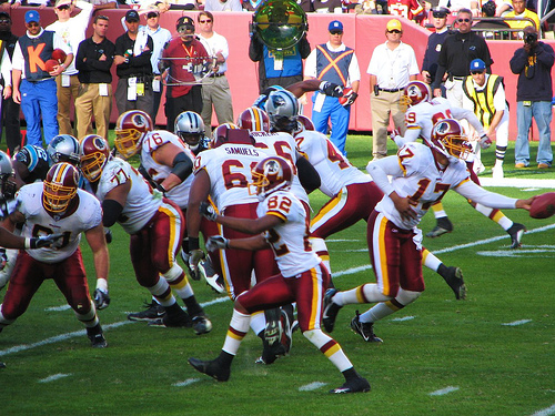 Washington Redskins vs. Carolina Panthers pt. 8 - Pucture of the running back getting the hand off.