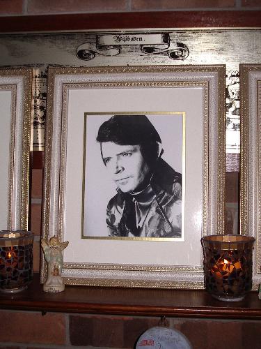 Gerry Ex Husband in stage pose - This is a photo of my ex in one of his publicity poses