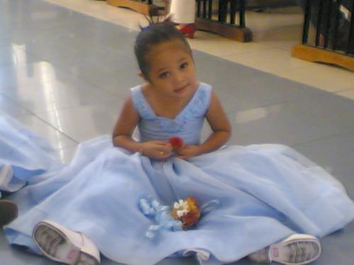 cute li'l angel - so inocent, so calm, worried free and relaxed  thats shud all of us must hav!