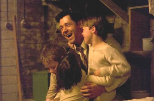 The family man, Cinderella Man Russell Crowe - Fact-based story of depression era boxing champ James J. Braddock. The film opens with Braddock winning a fight in 1928 and becoming a contender for a championship bout. The film then quickly jumps five years into the future. The depression is on and Braddock has had a series of defeats. Fighting injured, including with a broken hand, made him less of a fighter. Braddock, like many others in that era, lost everything in the stock market and scrimping by on the small fights he can get and on dock work. His wife would prefer he quit boxing, but knows how badly they need the money to get by with their three kids. Watering down milk just to make it do for several more days is a common occurrence. When his trainer manages to get him one more fight on the spur of the moment against the current #2 contender, Braddock rises to the occasion and knocks him out. His amazing comeback becomes the source of inspiration of many down-on-their-luck Americans. A series of fights later leads to the championship match against the arrogant champ, Max Baer. Baer, who had already killed two men in the ring, urges the older Braddock not to fight him. Of course, Braddock feels he has nothing more to lose and very devastating, intense fight ensues. Contains very brutal boxing violence.