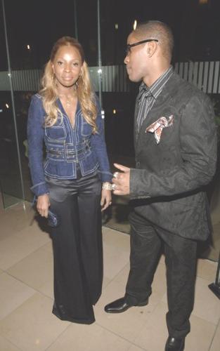Mary J. Blige - Mary has a look on her face like a deer in headlights! LOL