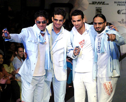 Fasion Show of indian Cricketers  - Watch out harbhajan Singh at right