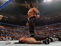 Khali vs Undertaker - Khali defeated Undertaker