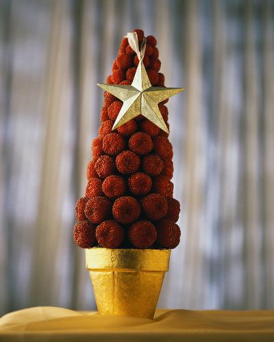 Christmas tree - This is how my christmas tree is decorated at home!