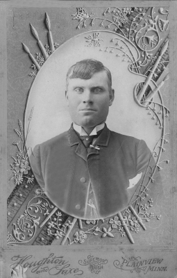 The Beauty of Old Family Photographs - This photograph is a wonderful example of the beauty of photographs taken around the turn of the century.