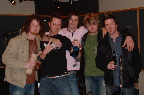 hinder - hinder